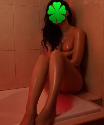 Анкета проститутки Глафира - город Комарно, 22 года, №5096